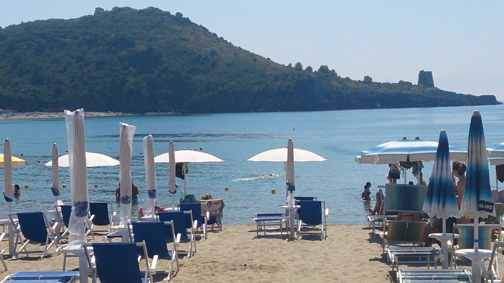 Cala Blanca Villaggio Alberghiero Marina di Camerota Bagian luar foto