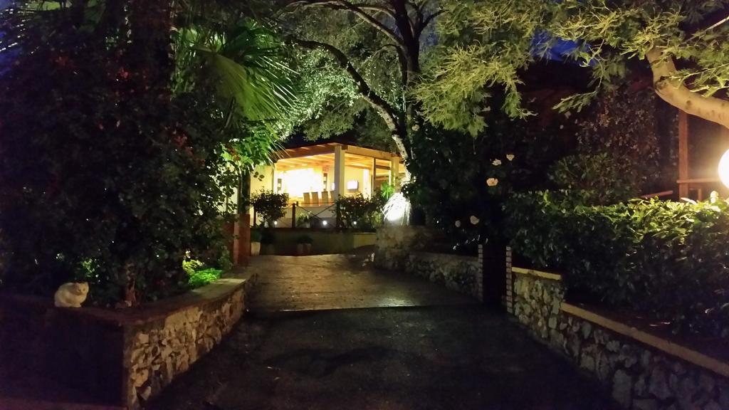Cala Blanca Villaggio Alberghiero Marina di Camerota Bagian luar foto