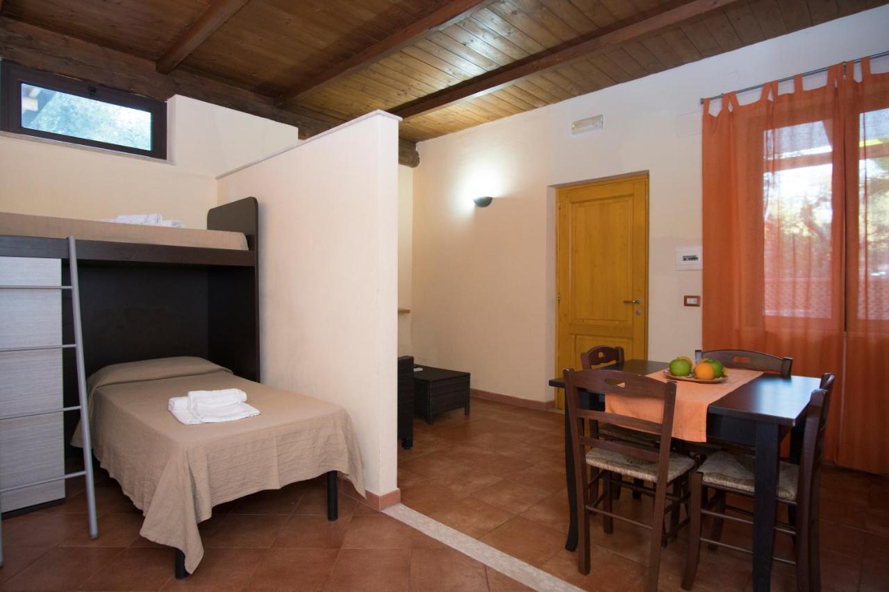 Cala Blanca Villaggio Alberghiero Marina di Camerota Bagian luar foto