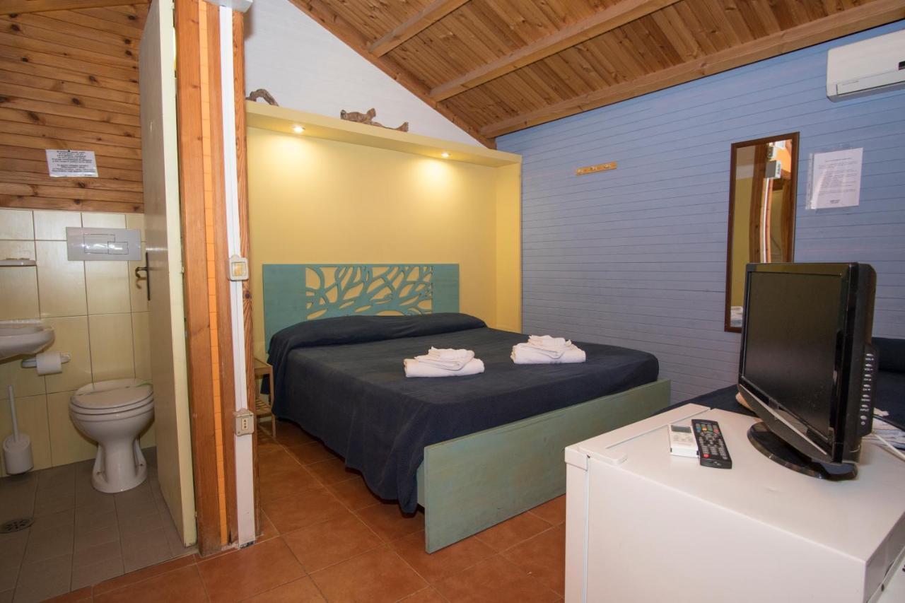 Cala Blanca Villaggio Alberghiero Marina di Camerota Bagian luar foto
